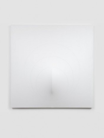 Agostino Bonalumi, Untitled (Bianco), 2012, Almine Rech