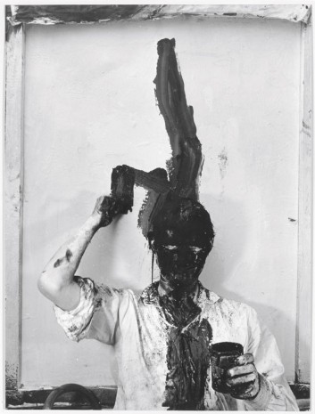Günter Brus, Selbstbemalung I (Kopfzumalung) [Self-Painting I (Total Head Painting)], 1964, Hauser & Wirth