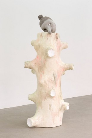 Naufús Ramìrez-Figueroa, The Perils of Entertaining / Tree Prop (large), 2014, Galerie Sultana
