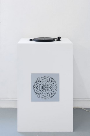 Melik Ohanian, Datcha Project - Record Collection Vol. 01 (with audio dispositive), 2014, Galerie Chantal Crousel