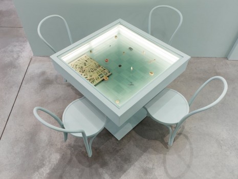 Barbara Bloom, Semblance of a House: Game Table, 2013, Galerie Gisela Capitain