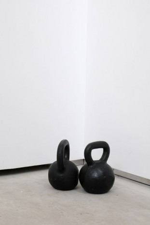 Jacques André, Kettle Bells, 2013, Galerie Catherine Bastide