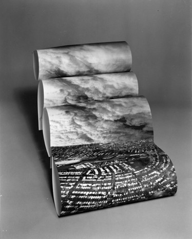 Taiyo Onorato & Nico Krebs, Papierlandschaft 1, 2011, Sies + Höke Galerie