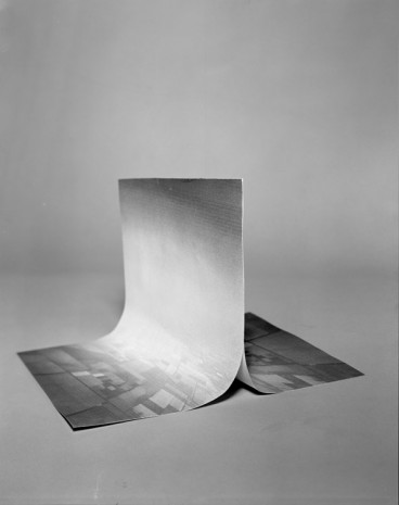 Taiyo Onorato & Nico Krebs, Papierlandschaft, 2011, Sies + Höke Galerie