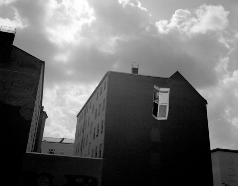 Taiyo Onorato & Nico Krebs, Building Berlin (Fenster 4), 2012, Sies + Höke Galerie