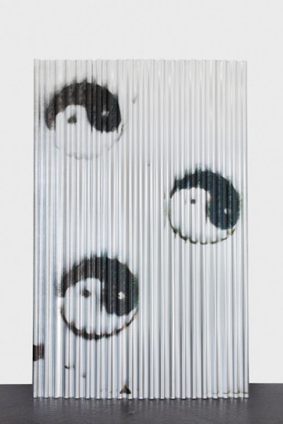 Keith Farquhar, Tripple Yin Yang, 2015, Office Baroque