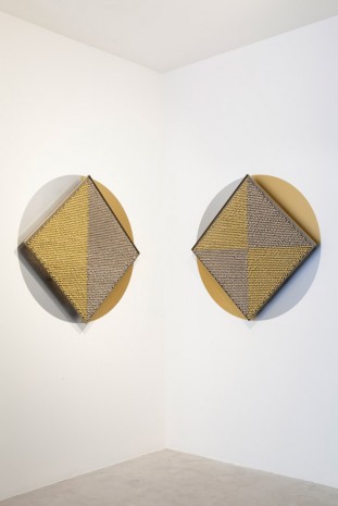Haegue Yang, Sonic Rotating Geometries Type F – Copper and Nickel Plated #57 (diptych), 2015, dépendance