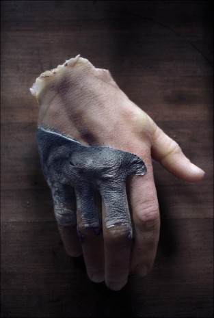 Peter Hujar, Hand Sculpture from the Tomb, 1967/2010, Mai 36 Galerie