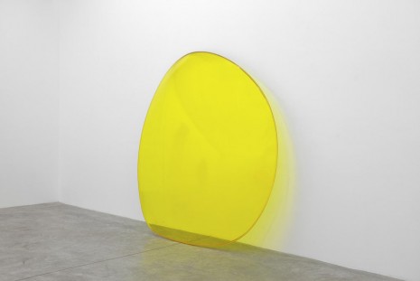 Alex Israel, Lens (Yellow), 2015, Almine Rech