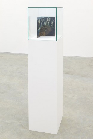 Haris Epaminonda, Untitled #06 m/g (II), 2015, Casey Kaplan
