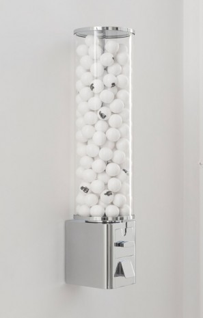 Kathryn Andrews, Bubble King I, 2015, Gladstone Gallery