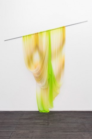 Justin Morin, How to drape the naphtha’s gold reflections, 2015, JEANROCHDARD (closed)