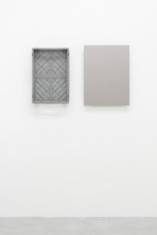 Florian Slotawa, Chrysler, PS4 (Bright Platinum met.), 2015, Galerie Nordenhake