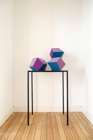 Angela Bulloch, Table Piece with Five Forms, 2015, Galerie Micheline Szwajcer (closed)