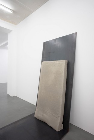 Christoph Weber, Beton (gerutscht), 2016, Galerie Jocelyn Wolff