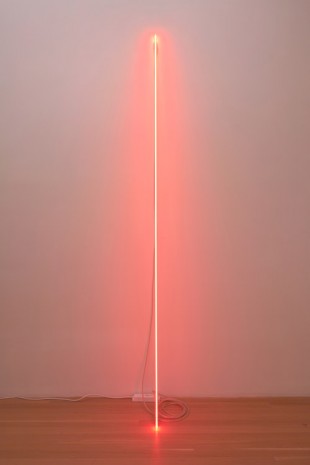 Cerith Wyn Evans, Leaning Horizon (Neon Red 2.1), 2014, Galerie Buchholz