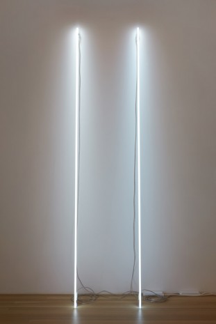 Cerith Wyn Evans, Leaning Horizon (neon 6500 Kelvin, 2.1 m) & Leaning Horizon (neon 6800 Kelvin, 2.1 m), 2015 , Galerie Buchholz
