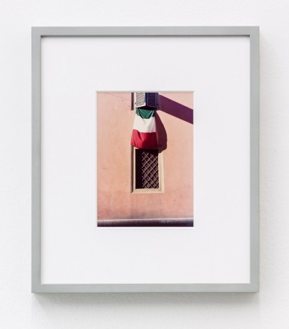 Luigi Ghirri, Modena (Serie: Diaframma 11, 1/125 luce naturale), 1978, Mai 36 Galerie