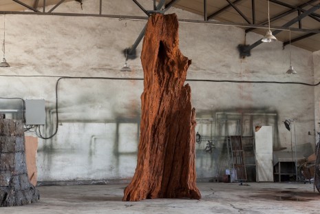 Ai Weiwei, Iron Tree Trunk, 2015, Galerie Max Hetzler