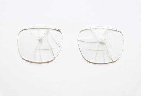 Ignasi Aballí, Attempt of reconstruction (glasses), 2016, Galerie Nordenhake