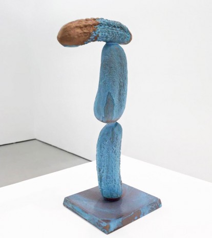 Erwin Wurm, Gurken modernistisch V (Gruner Veltliner), 2016, Cristina Guerra Contemporary Art