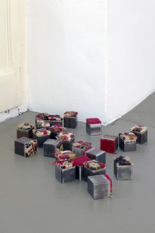 Marzena Nowak, Klocki (Carpet cubes), 2017 , Galerie Mezzanin