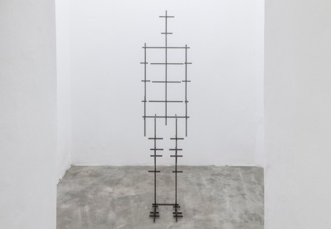 Antony Gormley, MEAN III, 2016, Galleria Continua