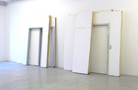 Florian Slotawa, Wall Fragments Studio, 2009, Galerie Nordenhake