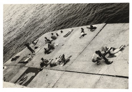 Alvin Baltrop, The Piers (sunbathing platform with Tava mural), n.d. (1975-1986), Galerie Buchholz
