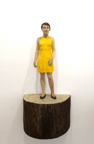 Stephan Balkenhol, Frau auf Halbkreis, 2017 , Galerie Thaddaeus Ropac
