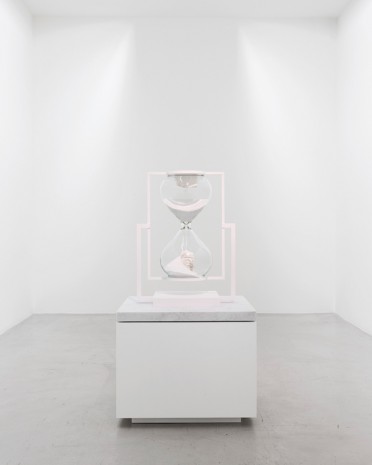 Daniel Arsham, Hourglass, 2017 , Perrotin
