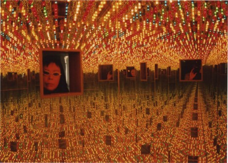 Yayoi Kusama, Infinity Mirrored Room-Love Forever, 1966/1994, David Zwirner