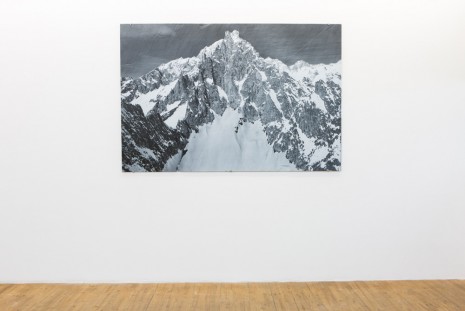 Giovanni Ozzola, Monte Bianco, 2017, Galleria Continua