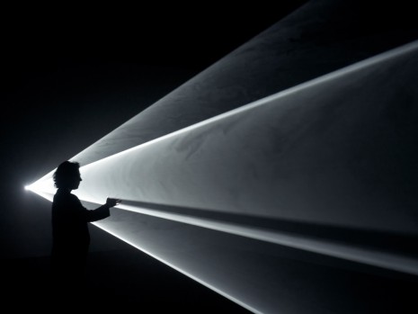 Anthony McCall, Meeting You Halfway, 2009, Sprüth Magers