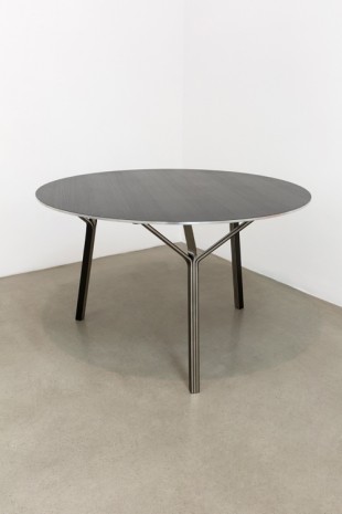 Ronan & Erwan Bouroullec, Table « Y-122 » - Collection Y, 2016, kamel mennour