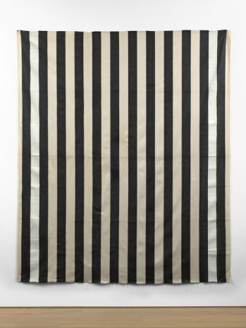 Daniel Buren, Peinture acrylique blanche sur tissu rayé blanc et noir (White acrylic paint on striped black and white cotton canvas), 1971, Simon Lee Gallery