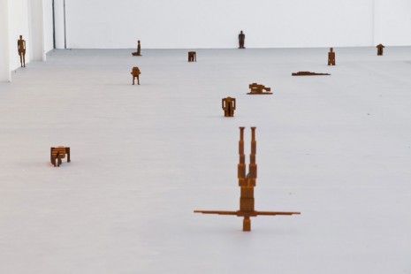 Antony Gormley, MEMES series, 2011, Galleria Continua