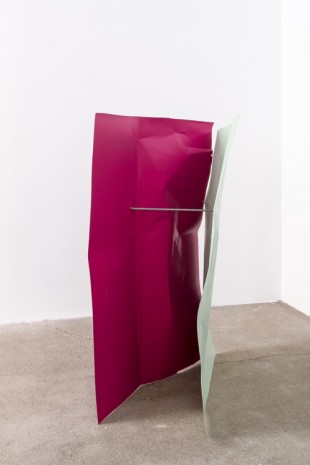 Michael Kienzer, Blassgrün/Rotlila/Rotlila (Flyer 2 parts), 2016 - 2018 , Galerie Elisabeth & Klaus Thoman