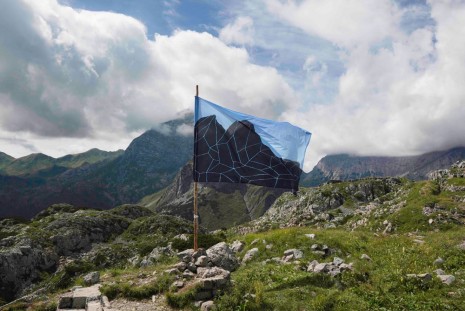 Andreco, Mountain Flag - between Nations, 2016, Lia Rumma Gallery