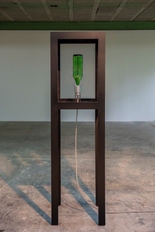 Arcangelo Sassolino, D.P.D.U.F.A (Dilatazione pneumatica di una forza attiva), 2016-2018 , Galleria Continua