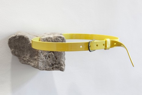 Jim Lambie, Asteroid Belt (Yellow), 2018, Galleria Franco Noero