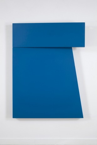 Carmen Herrera, Azul “Tres”, 1971 , Lisson Gallery