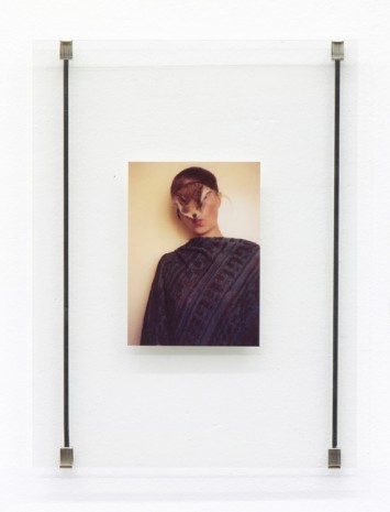Birgit Jürgenssen, Ohne Titel (Selbst mit Fellchen), 1974 - 2011, Galerie Elisabeth & Klaus Thoman