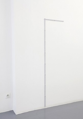Kirsten Pieroth, 163cm, 2012, Office Baroque