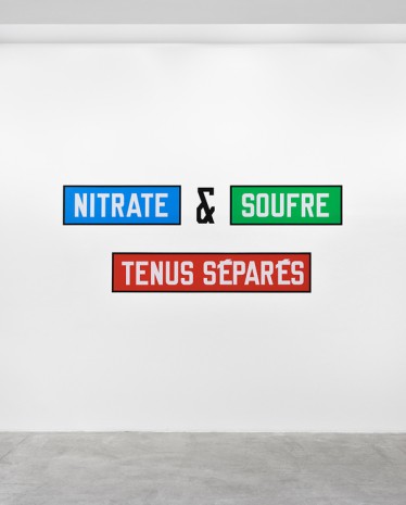 Lawrence Weiner, NITRATE & SOUFRE TENUS SÉPARÉS, 1992, Marian Goodman Gallery