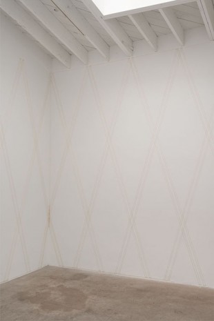 Leonor Antunes, chão I, 2012, Marc Foxx (closed)