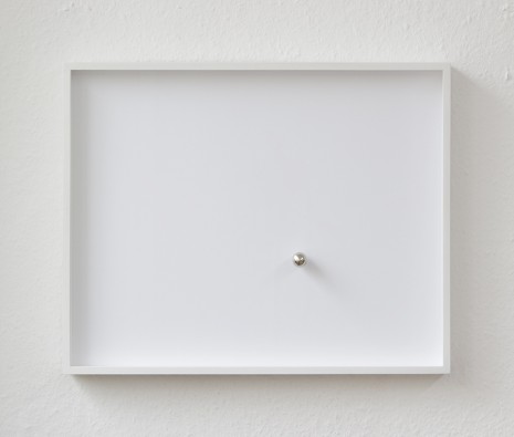 Claus Rasmussen, Untitled (Magnets), 2012, Neue Alte Brücke