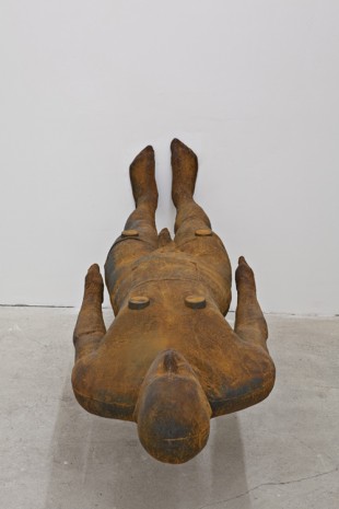 Antony Gormley, EDGE III, 2012, Galleria Continua
