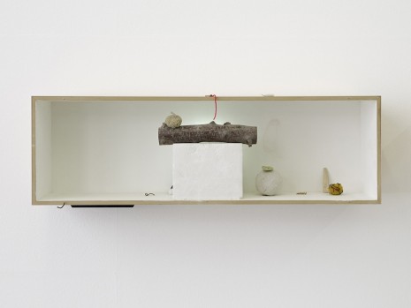 Rebecca Warren, England Is Making Me, 2012, Galerie Max Hetzler