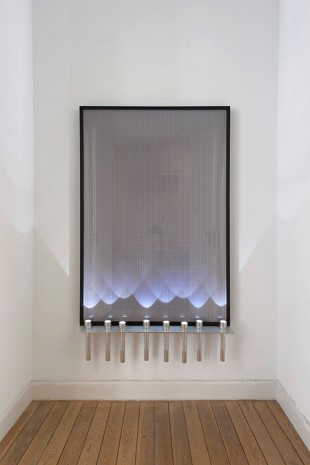Jonathan Monk, All the possible ways of switching 8 torches on one at a time (silver up-lighting), 2013, Dvir Gallery
